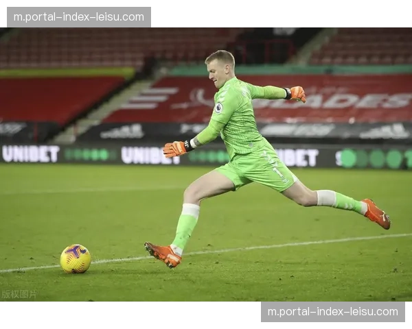 英格兰定位球防守引入篮球卡位技术,马奎尔担任禁区清道夫 英格兰定位球防守引入篮球卡位技术,马奎尔担任禁区清道夫